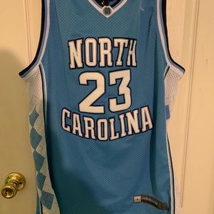 UNC Men’s L Basketball Jersey #23